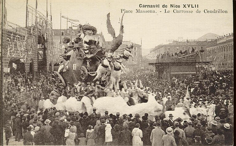 CARNAVAL DE NICE XVLII - PLACE MASSENA - LE CARROSSE DE CENDRILLON_0