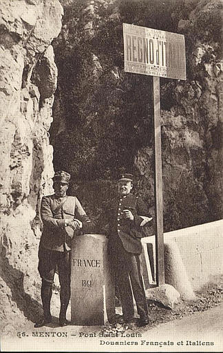 55. MENTON - PONT SAINT-LOUIS / DOUANIERS FRANÇAIS ET ITALIENS_0