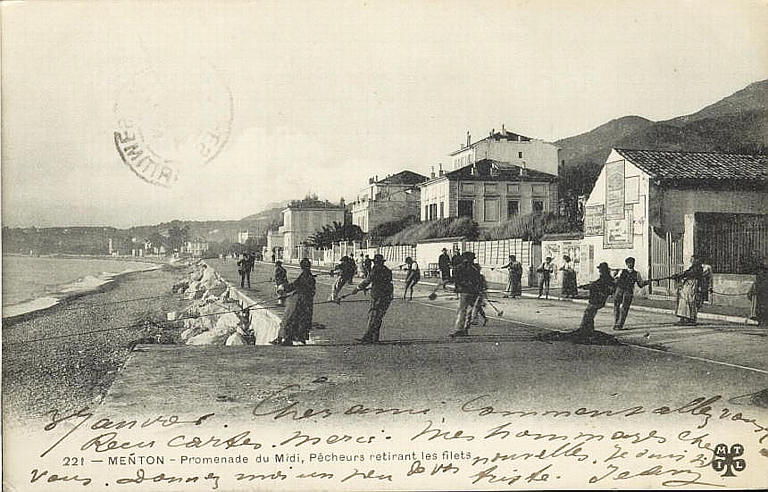 221. MENTON - PROMENADE DU MIDI - PECHEURS RETIRANT LES FILETS_0