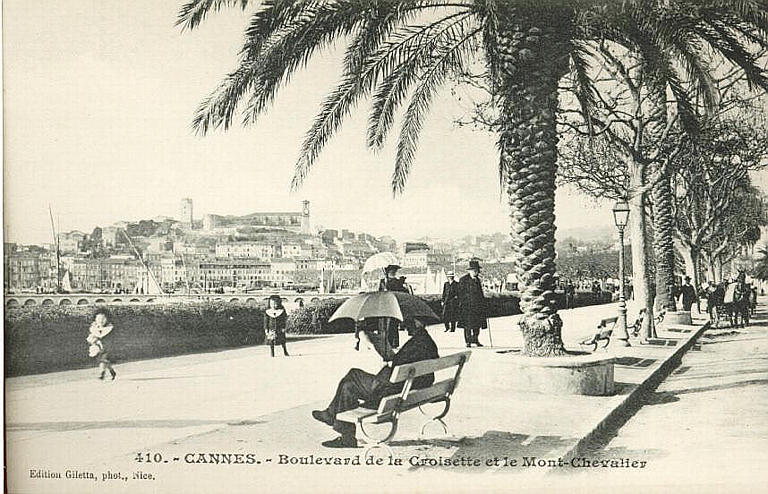 410. CANNES - BOULEVARD DE LA CROISETTE ET LE MONT-CHEVALIER_0