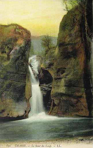 830. GRASSE - LE SAUT DU LOUP_0