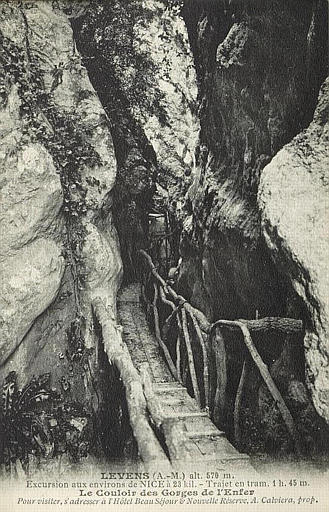 LEVENS (A.-M.), ALTITUDE 570 M. - LE COULOIR DES GORGES DE L'ENFER_0
