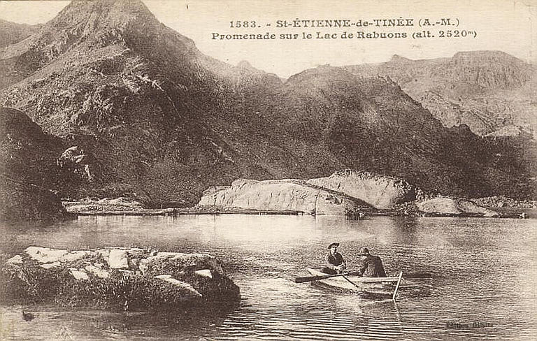 1583 - ST-ETIENNE-DE-TINEE (A.-M.) / PROMENADE SUR LE LAC DE RABUONS (ALTITUDE 2520 M.)_0