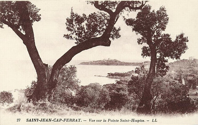 27. SAINT-JEAN-CAP-FERRAT - VUE SUR LA POINTE SAINTE-HOSPICE_0
