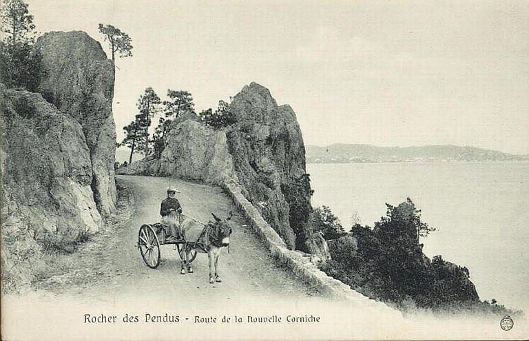 ROCHER DES PENDUS - ROUTE DE LA NOUVELLE CORNICHE_0