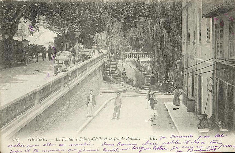 765. GRASSE - LA FONTAINE SAINTE-CECILE ET LE JEU DE BALLONS_0