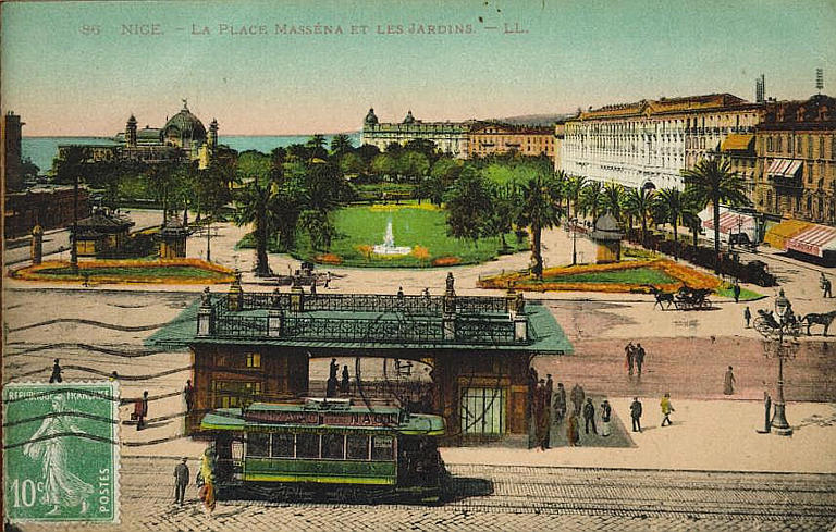 NICE - LA PLACE MASSENA ET LES JARDINS_0