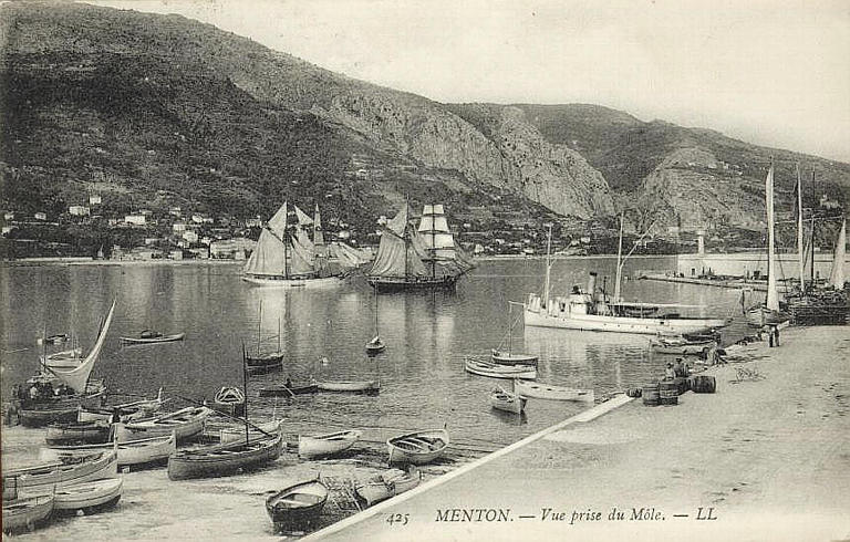 425. MENTON - VUE PRISE DU MOLE_0