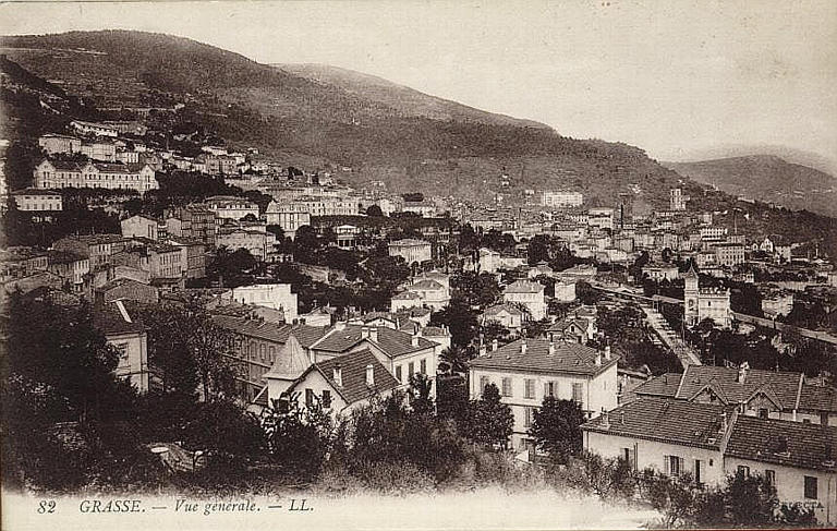 82 GRASSE - VUE GENERALE_0