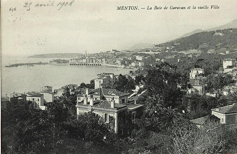 656 MENTON - LA BAIE DE GARAVAN ET LA VIEILLE VILLE_0