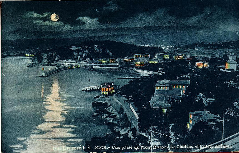 10 LA NUIT A NICE - VUE PRISE DU MONT BORON - LE CHATEAU ET ENTREE DU PORT_0