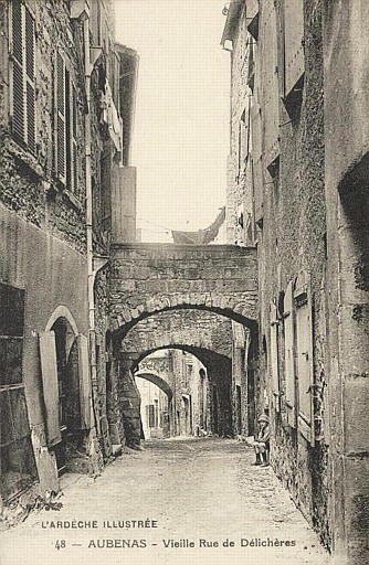 L'ARDECHE ILLUSTREE / 48, AUBENAS, VIEILLE RUE DE DELICHERES_0