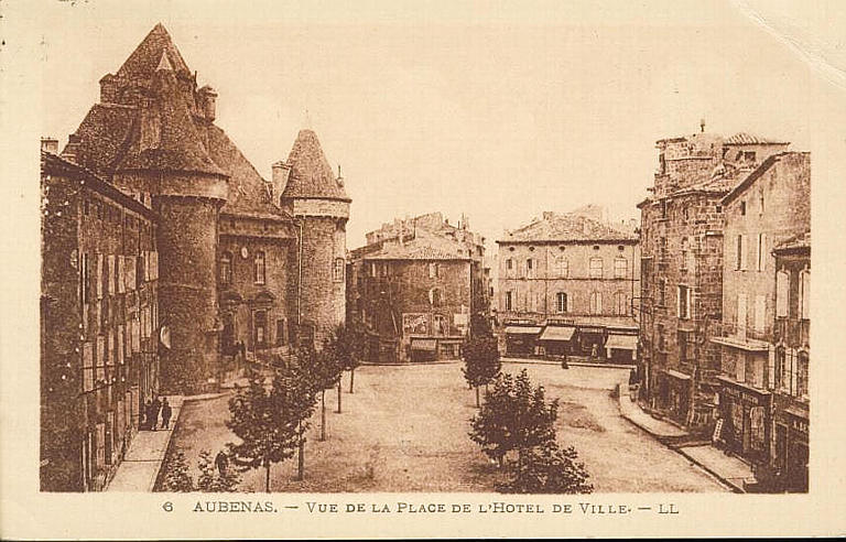 6 AUBENAS, VUE DE LA PLACE, HOTEL DE VILLE, LL_0