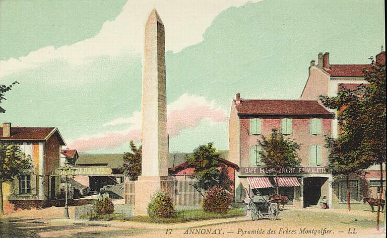 17 ANNONAY. - PYRAMIDE DES FRERES MONTGOLFIER_0