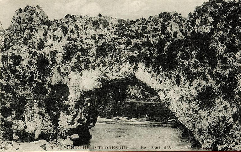 21. - ARDECHE PITTORESQUE - LE PONT D'ARC_0