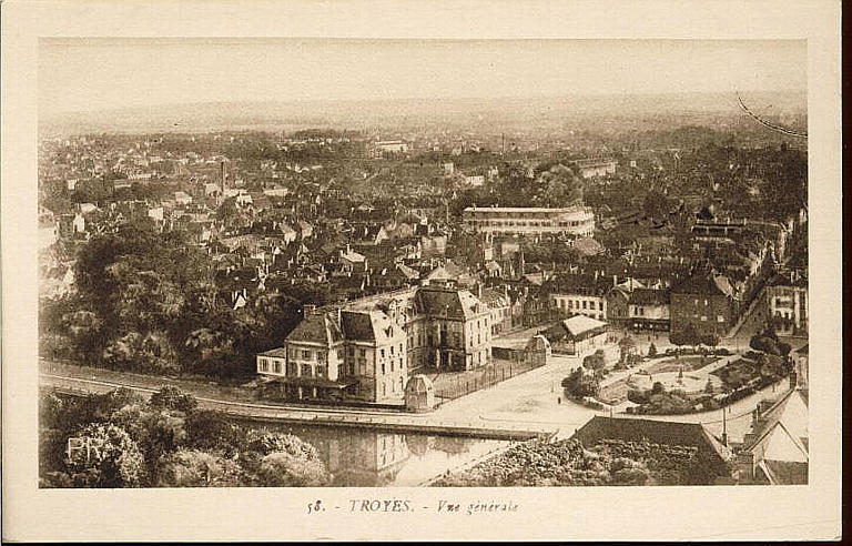 58. - TROYES. - Vue générale_0