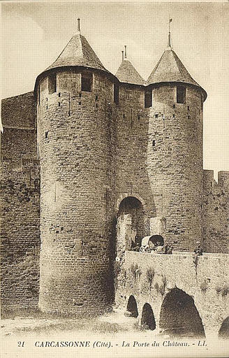 21 CARCASSONNE (Cité). - La Porte du Château_0