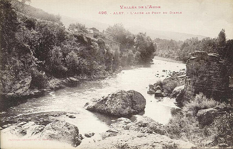 VALLEE DE L'AUDE / 496. - ALET. - L'AUDE AU PONT DU DIABLE (caractères rouges)_0