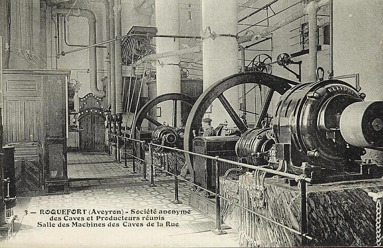 3 - ROQUEFORT (AVEYRON) - SOCIETE ANONYME DES CAVES ET PRODUCTEURS REUNIS - SALLE DES MACHINES DES CAVES DE LA RUE_0