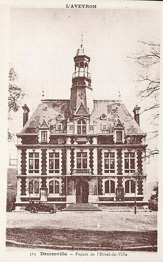 L'AVEYRON (en haut) / 523 Decazeville - Façade de l'Hôtel-de-Ville (en bas)_0