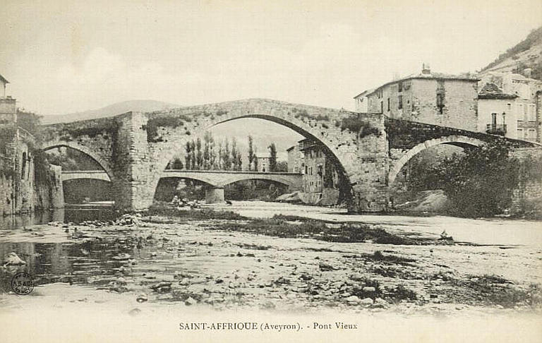 SAINT-AFFRIQUE (Aveyron). - Pont Vieux_0