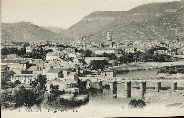 1 MILLAU. - Vue générale_0