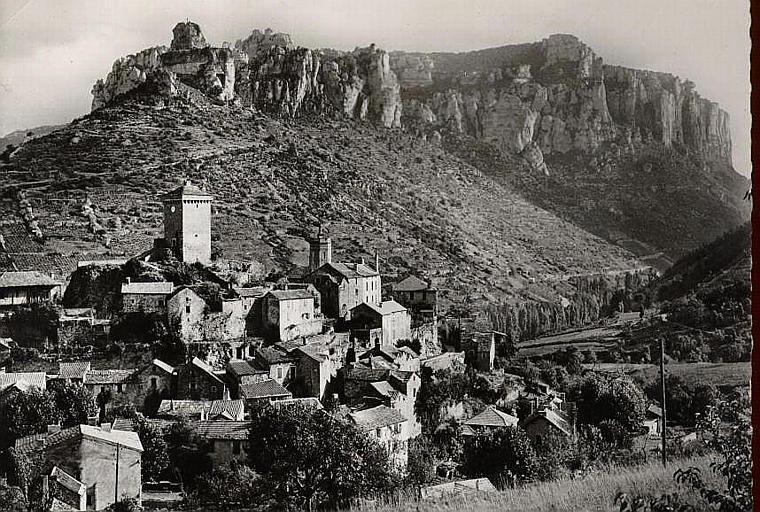 LE LANGUEDOC / G.62 - GORGES DE LA JONTE - Le Village / de Peyreleau et le Rocher de Capluc_0