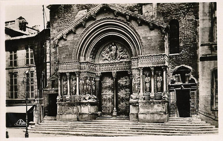 ARLES - CATHEDRALE ST TROPHIME. - LE PORTAIL_0