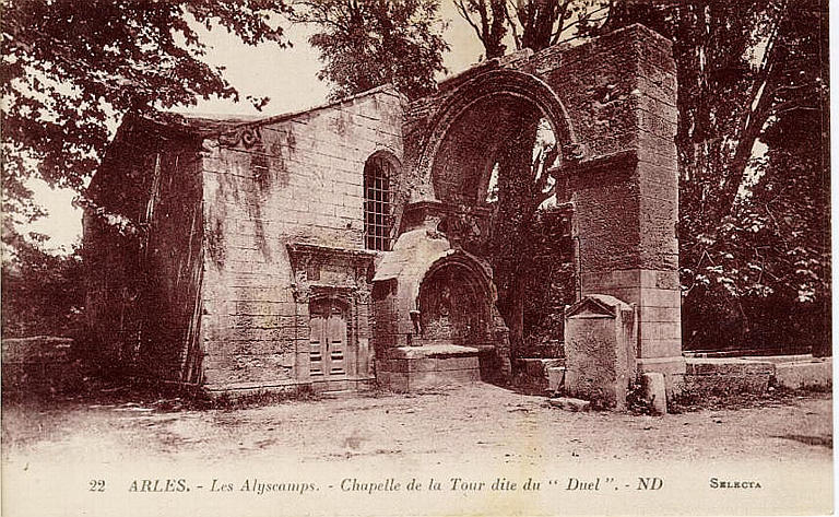 22 ARLES - LES ALYSCAMPS. CHAPELLE DE LA TOUR DITE DU 'DUEL'_0
