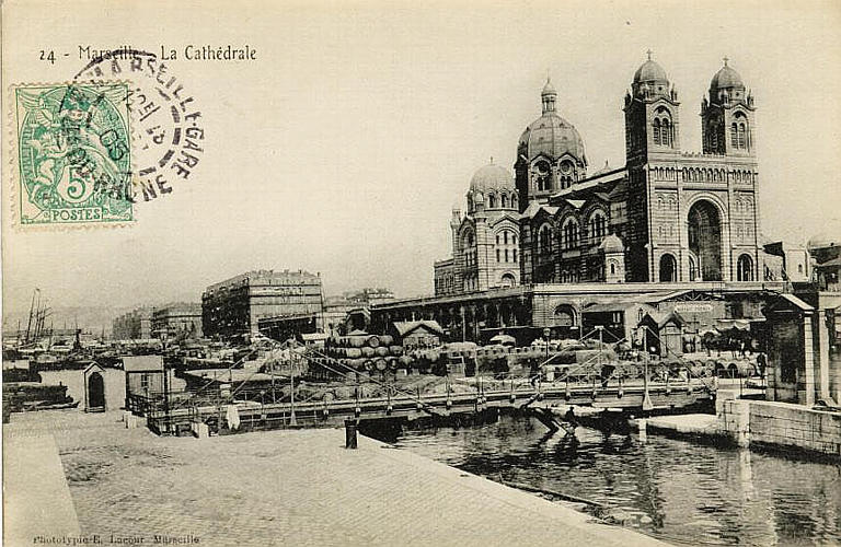 24 MARSEILLE - LA CATHEDRALE_0
