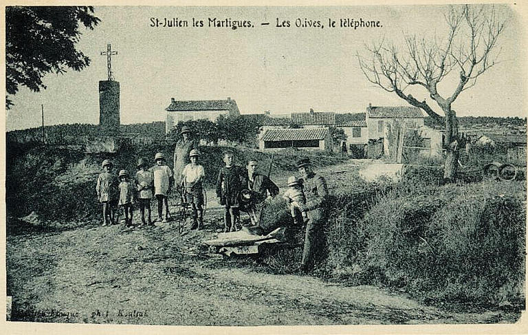 ST-JULIEN LES MARTIGUES - LES OLIVES, LE TELEPHONE_0
