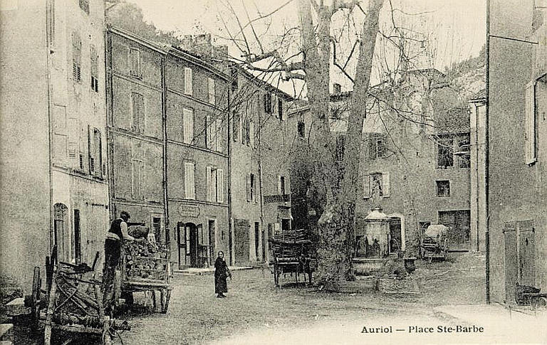AURIOL - PLACE STE-BARBE_0