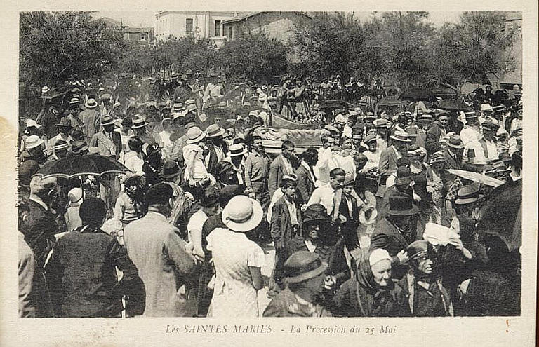 LES SAINTES-MARIES - LA PROCESSION DU 25 MAI_0