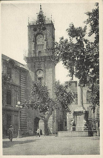 Aix-en-Provnce / Place de l'Hôtel de Ville et Tour de l'Horloge_0