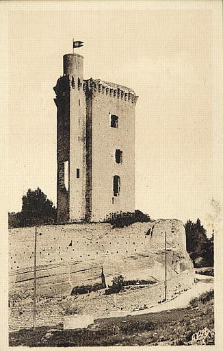 Les Bouches-du-Rhône illustrées / 13. BARBANTANE. - La Tour._0
