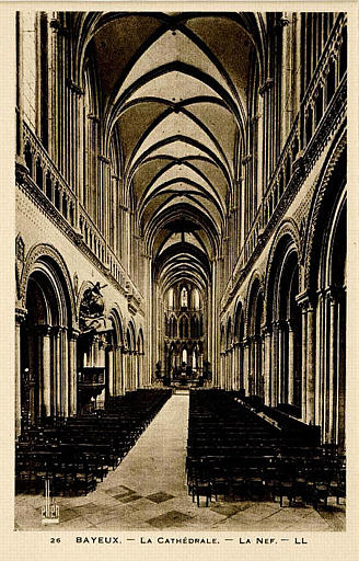 26 BAYEUX - LA CATHEDRALE - LA NEF_0