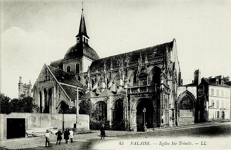 45 FALAISE - EGLISE STE-TRINITE_0