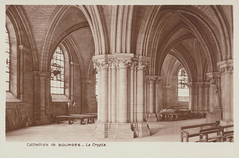 CATHEDRALE DE BOURGES - LA CRYPTE_0