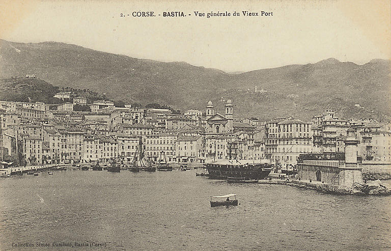 VUE GENERALE DU VIEUX PORT_0