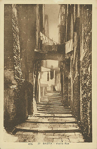 VIEILLE RUE_0