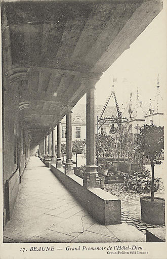 17. BEAUNE - GRAND PROMENOIR DE L'HOTEL-DIEU_0