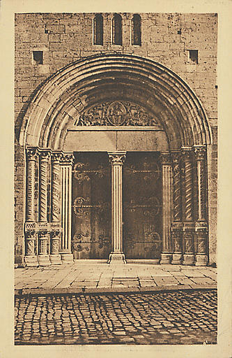 SAULIEU - BASILIQUE SAINT-ANDOCHE (XIIE SIECLE). PORTAIL_0