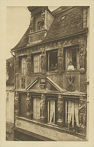 DIJON - MAISON DES CARIATIDES_0