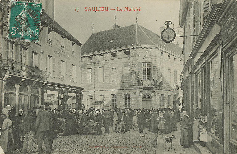 17 SAULIEU - LE MARCHE_0