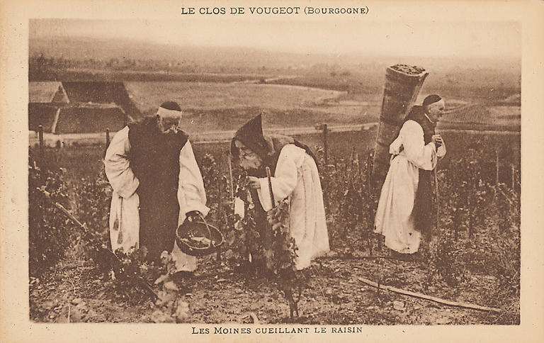 LE CLOS DE VOUGEOT (BOURGOGNE) - LES MOINES CUEILLANT LE RAISIN_0
