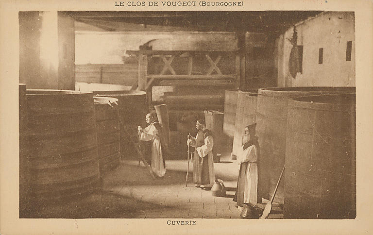 LE CLOS DE VOUGEOT (BOURGOGNE) - CUVERIE_0