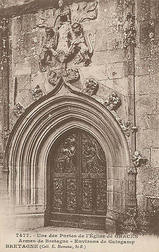 PORTE DE L'EGLISE. ARMES DE BRETAGNE_0
