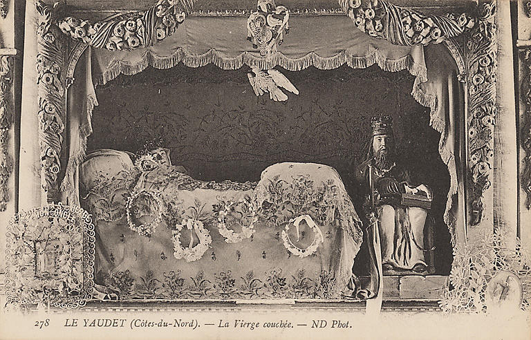 LE YAUDET. - VIERGE COUCHEE_0