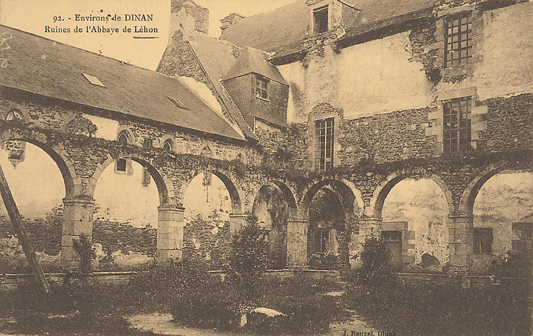 RUINES DE L'ABBAYE DE LEHON_0