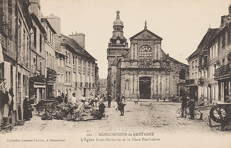 L'EGLISE SAINT-MATHURIN ET LA PLACE PENTHIEVRE_0